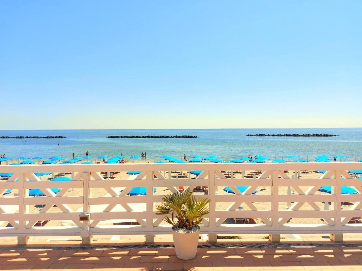 Esperia 23 Apartment Lido di Pomposa Luaran gambar