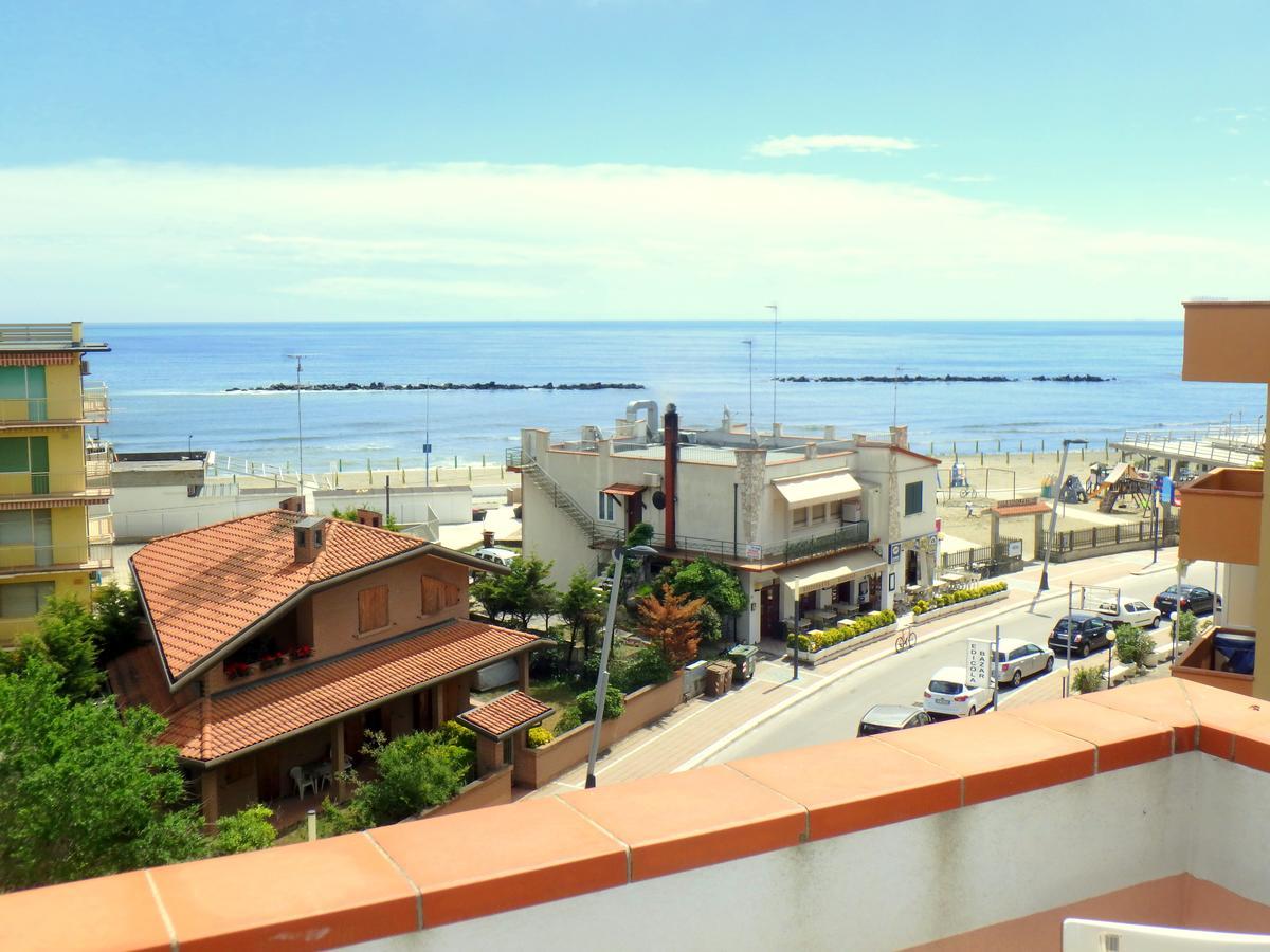 Esperia 23 Apartment Lido di Pomposa Luaran gambar